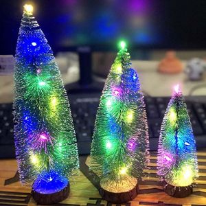 2020 Arbre de Noël de Noël lumineux avec des lumières LED de cèdre de bureau ornements petite fenêtre d'affichage Décorations de Noël