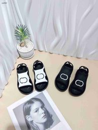 Mode baby sandalen gebreide kinderschoenen kosten prijs maat 26-35 inclusief kartonnen doos hoogwaardige slippers 24april