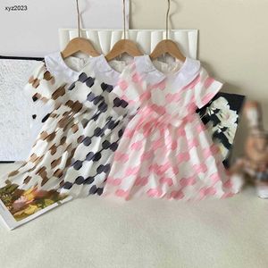 Modélisation de lettre de grille de jupe bébé mode taille 90-140 cm pour enfants vêtements de créateur de fêtard des filles d'été 24pril