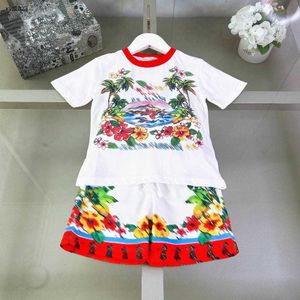 Fashion Baby Tracksuits Summer Kids Designer Vêtements Taille 90-150 cm STYLE DE VACANCE DESCRIPTION T-shirt et short 24APRIL