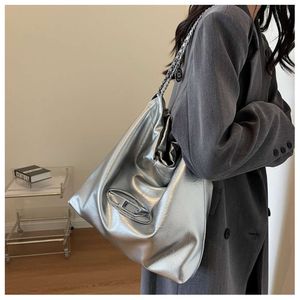 Modezakontwerpers verkopen unisex-tassen van populaire merken met 50% korting grote capaciteit met één schouder high-end woon-werkketen