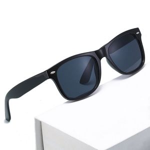 Gafas de sol cuadradas clásicas Hombres Mujeres 52 mm Diseño retro Gafas de sol Al aire libre Protección UV400 Tonos de alta calidad para unisex con estuches