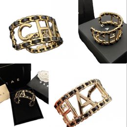 Mode armband hol brief designer armbanden dubbele geometrische vergulde gouden armband persoonlijkheid prachtige charme accessoires zh210 E4