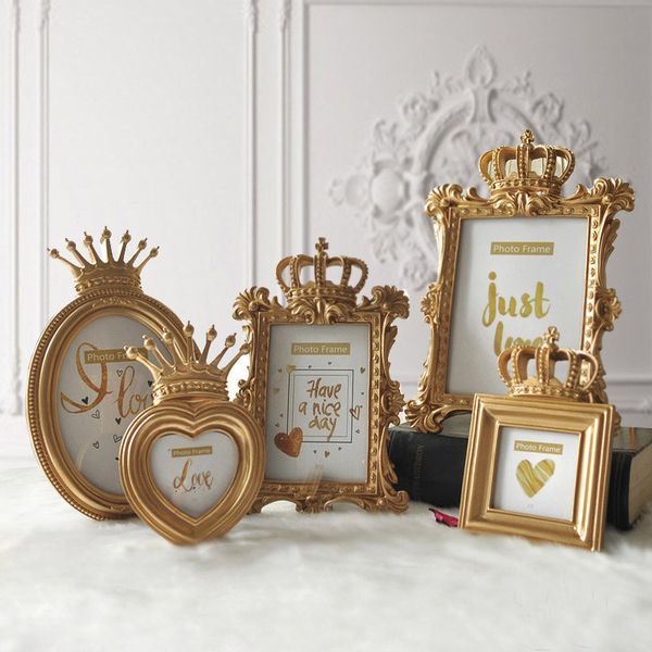 Marco de fotos de estilo barroco a la moda, decoración de corona dorada, imagen creativa de resina, marco de escritorio, regalo, decoración para el hogar y la boda