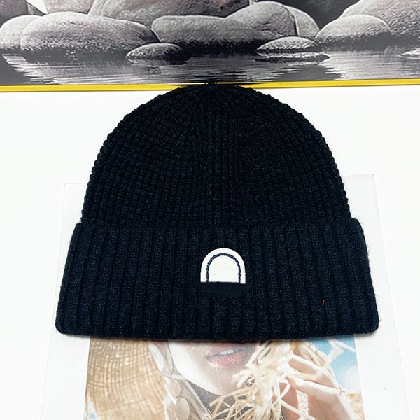 Mode Beanie Classique Designer Automne Hiver Style Chaud Bonnet Chapeaux Hommes Et Femmes Mode Universel Bonnet Tricoté Automne Laine En Plein Air Chaud Casquettes De Crâne top2