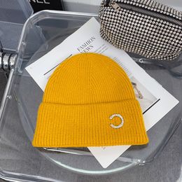 Bonnet de mode Designer Bonnet 18 couleurs classique hommes chapeau femmes casquette solide lettre coton tricot bonnets hiver casquettes rue dôme chapeaux haut