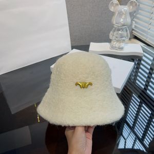 Bonnet de mode de luxe en laine d'agneau, chapeau de pêcheur, dernière marque d'hiver, chapeau dôme, couleurs acidulées, casquette de styliste pour dame
