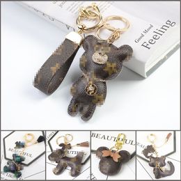 LLavero de oso a la moda, llavero elegante clásico para mujer y hombre, colgante de coche, llavero de diseñador Unisex, joyería