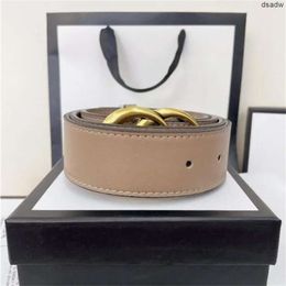 Cinturón de moda Hebilla de cuero ancho de banda 3.8 cm 15 Color de calidad Box Designer Mens o cinturones para mujeres