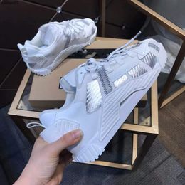 Fashion Meilleur Top Quality Real Cuir Fabriqué à la main Multicolore Gradient technique Sneakers Men Femmes Famous Chaussures Trainers Taille35-46 HM0569