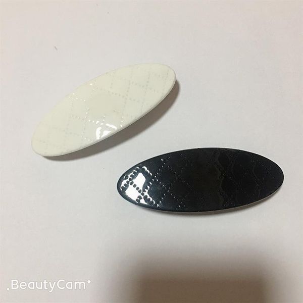 Pinza de pelo de malla ovalada acrílica en blanco y negro a la moda, horquilla de estilo C, pinzas de una palabra para damas, artículos delicados favoritos, tocado ac233B