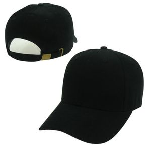 Mode Blank Plain Strapback Caps zwart wit roze rood kleuren Hoeden Mannen Vrouwen Sport Snapback Zomer Zonneklep Baseball Cap Hip Hop3712342