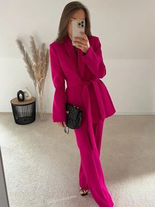 Mode Blazer manteaux femmes printemps OL décontracté à manches longues Rose rouge avec ceinture femme à lacets haute rue Chic vêtements d'extérieur 240318