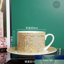 Fashion Bone China Coffee Cup Cup Light Light Luxury Tea de té de la tarde exquisita Set al por mayor