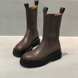 Bota de moda botas de cano médio em tempestade cuir botas de plataforma feminina 2019 nova marca senhora bota de luxo designer botas femininas