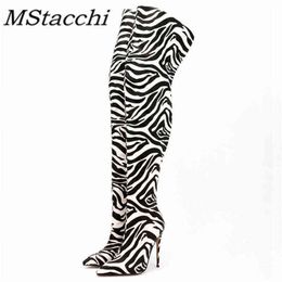 Fashion Boots Mstacchi 2022 Nieuwe vrouwen over de kniehoge hakken Sexy dames zebra -stijl puntige teen stiletto lange bota's femininas 220729