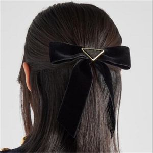 Designer Velvet Bow Barrettes for Women and Girls, Cute Sweet Hair Clips, Luxury Hairpins, Classic Letter Hair Jewelry