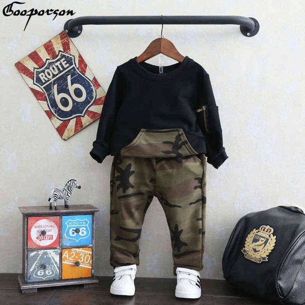 Moda para niños Conjunto de ropa Camisa de manga larga y pantalones Ejército 2 piezas Ropa para niños Traje deportivo Camuflaje Chándal Niños Conjuntos para niños G220310