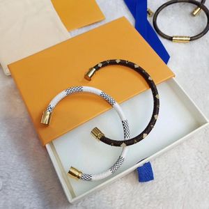 Bracelet de mode chaîne élégante homme femme Bracelet Bracelets conception spéciale bijoux 5 couleurs