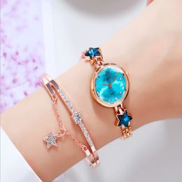 Bracelet de mode Tempérament Femmes Regardez Creative Crystal Drill Female Watchs Female Contracté Small Calm Star Ladies Wrist Wrists 211m