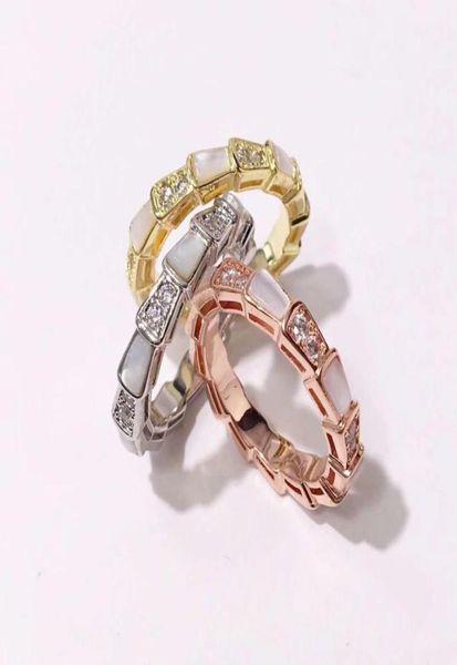 Fashion Brand Band Ring Punk Silver Silver Femme Rose Gold en acier inoxydable Green Amber Spike Rings Bijoux pour hommes Women7489014
