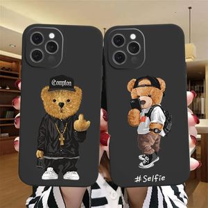 Coque de téléphone ours de marque de mode adaptée à l'iPhone 14 13 11 12 Pro Max Mini X XR XS 7 8 Plus SE jolie couverture noire mate tendance Fundas 240102