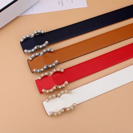 Cintura di marca di moda Uomo donna intarsio di perle di lusso con fibbia a lettera Cintura in pelle di colore bifacciale Ragazzi ragazze jeans casual vestono cinture larghezza 3,3 cm