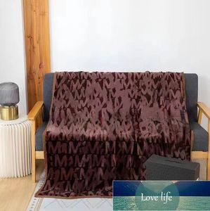 Couverture de marque de mode couvertures de flanelle populaires couverture de sieste de bureau loisirs voyage-tapis de luxe