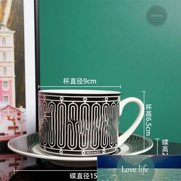 Brand de mode Bone China Coffee Tup Tupt European Small Light Luxury Deisgner Afternoon TEAT Set Exquis Coffee SetS Vente en gros