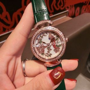 Diseño de marca de moda, reloj con esfera de concha de perla, diseño de loro y pájaro esmaltado, reloj de pulsera de cuero genuino con hojas