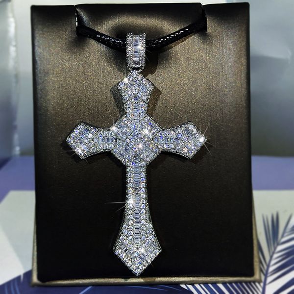 Designer de marque de mode bling cz mosan diamant en pierre croix de la Moissanite Pendants Collier platinu plaque plaque femme amant cadeau bijoux religieux bijoux