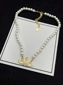Modemerk ontwerper hanger kettingen brief chokers vrouwen sieraden metaal parel ketting cjeweler viviane westwood voor vrouwenketen 1189es