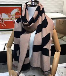 Modemerk ontwerper Plaid Winter Sjalf Women Luxe Warm Foulard Solid sjaals mode casual sjaals kasjmier wraps accessoires