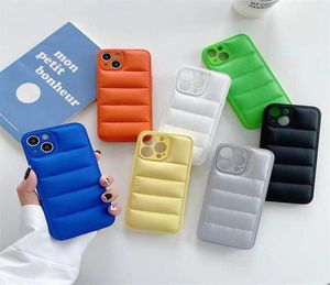 Fundas para teléfono con chaqueta de plumón de marca de moda para iPhone 14 13 12 Mini 11 Pro Max X XS XR 7 8 SE2 The Puffer Case Soft Cloth Back Cover4704123