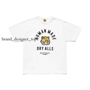 Marca de moda Tendencia japonesa Camiseta de marca humana Camisetas de diseñador para hombres y mujeres Patrón de dibujos animados de manga corta lindo Pareja de algodón suelta Camiseta hecha por humanos 6206