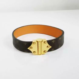 Modemerk sieraden vrouwelijke ontwerper armband armband flat bruin merk bedelarmband lederen armband voor mannen en dames metaal slot armband paar sieraden cadeau