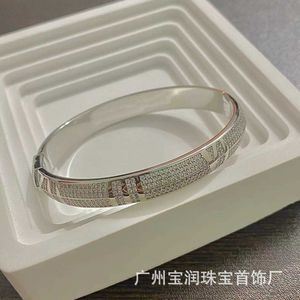 Bracelet numérique Roman Roman de High Version V de Fashion avec luxe en diamant complet et sens avancé J059