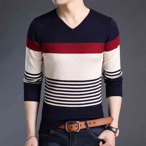 Marque de mode chandails hommes pulls rayé Slim Fit pulls tricots chaud automne Style coréen décontracté hommes vêtements 210918