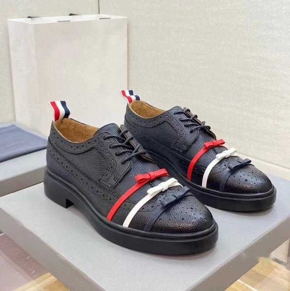 Marca de moda TB Zapatos de cuero genuino Oxfords Vestido de negocios Shoe Lace Up Black Casual Brogue Shoes 31