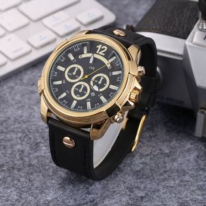 Modemerk kijkt naar mannen Big Dial Style lederen band Quartz Pols Watch DZ01282O