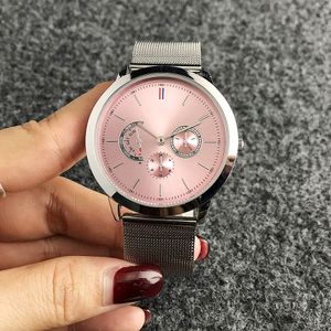 Reloj de pulsera de marca de moda para hombres y mujeres, estilo unisex, banda de metal de acero, relojes de cuarzo TOM 29