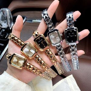 Reloj de pulsera de marca a la moda para mujer y Chica, reloj de cuarzo con banda de acero y Metal estilo Kor de lujo M 155255q