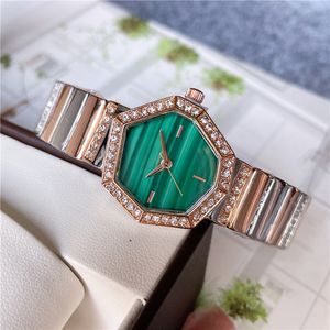 Marque de mode montres-bracelets femmes dames fille cristal Style luxe métal acier bande Quartz horloge Di 45