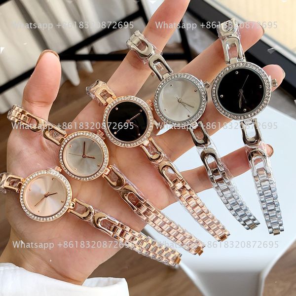 Marque de mode montres-bracelets femmes dames fille diamant Style de calèche avec Logo de luxe en métal bande d'acier horloge à Quartz COA 15
