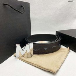 Fashion Buckle Designer Belt Man Belt Vérine Couber Largeur de courroie 3,4 cm 9 styles hautement qualité avec boîte créatrice hommes