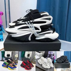 Chaussures de balle de mode Space Shoe UNICORN Noir Blanc Rouge Hommes Femmes Designer Casual Chaussures Coton Metaverse Baskets Hommes Formateurs Runne 40Ro #