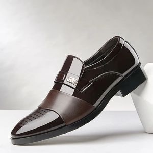 Mode Business Formal Slip On Dress Mens Oxfords Schoeisel Hoogwaardige leerschoenen voor mannen Loafers 231116