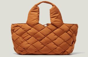 Fashion Canvas tissé grand sac fourre-tout rembourré Designer Femmes sacs à main Luxury Down Cotton Sacs à bancs décontractés Big Shopper Bag4214755