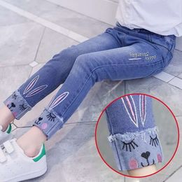 Fashion Cartoon Rabbit Borduurde jeans kinderbroek Koreaanse meisjes slanke denim broek 3-12 jaar oude kinderen kleding L2405