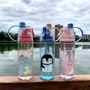 Botella de agua deportiva con espray de dibujos animados a la moda, 600ml de gran capacidad, para adultos y niños, para deportes al aire libre, taza para beber, FY4135 sxjun6